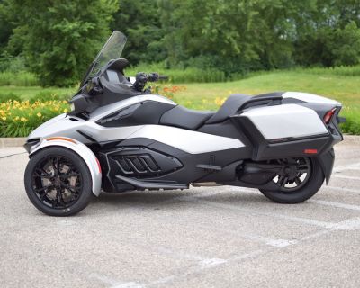 2024 Can-Am SPYDER RT 1330 SE6