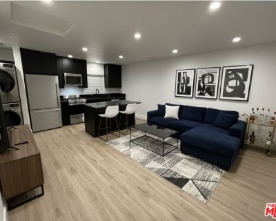 1 Bedroom 1BA 500 ft Apartment For Rent in North Hills, CA