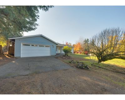 3 Bedroom 1BA 1144 ft Single Family House For Sale in Oregon City, OR
