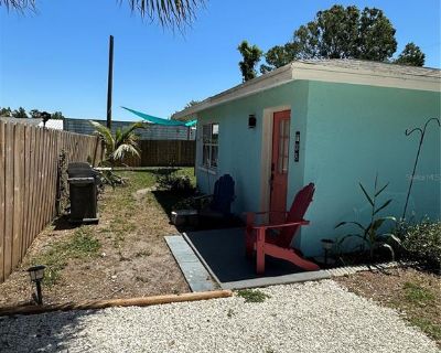 2 Bedroom 1BA 800 ft Single Family House For Sale in Nokomis, FL