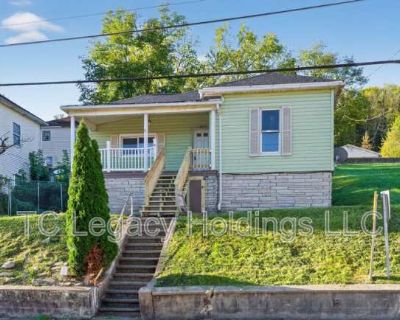 3 Bedroom 2BA 1149 ft Pet-Friendly Apartment For Rent in Clarksburg, WV