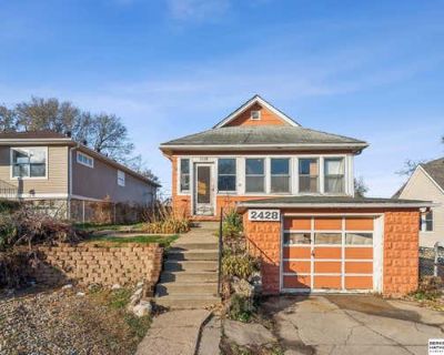 2 Bedroom 2BA 952 ft Single Family Home For Sale in OMAHA, NE