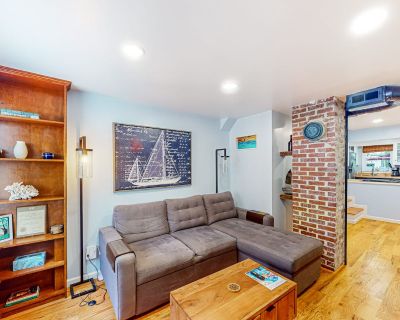 2 Bedroom 1.5BA Retreat Vacation Rental in Skyline Sanctuary, Annapolis, MD