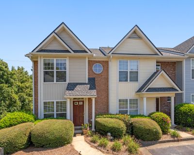 2 Bedroom 2BA 1262 ft Townhouse For Sale in Lawrenceville, GA