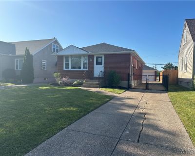 3 Bedroom 1BA 960 ft Single Family House For Sale in Tonawanda, NY