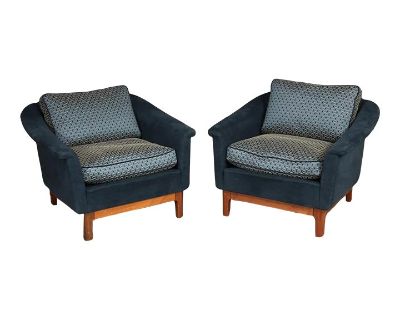 Pair of Danish 1970s Mid-Size Low Back Club or Lunge Chair From Hotel Admiral