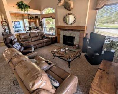 2 Bedroom 2BA 1544 ft Apartment For Rent in Saddlebrooke, AZ