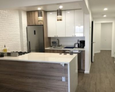 Lease term: Month to Month. $4000/month 1 Month Security Deposit. Furnished Rental. Subleasing my Seaport, fully furnished, 2 bedroom, 2 bathroom (1 en suite) Beautiful East River/ Brooklyn Bridge views. Excellent location within the Seaport District, across from Pier 17, the Tin Building and the East River Promenade. Subways and East Ferry, within walking distance. Available from December 1st ...