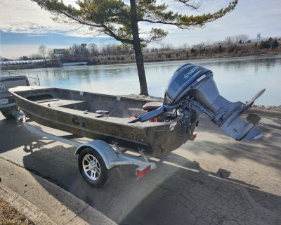 2019 G3 Gator Tough 15DK Camo comes with: 40 h.p. Yamaha Tiller Motor, Rod Locker, and more. Trailer is included.These compact, yet rugged, models feature open layouts with side storage, with famous Mossy Oak camo patterns that fit every sportsman s needs. Fuel economy and efficient towing is built into every model, as every G3 camo jon package is paired with a gas-sipping Yamaha engine and smo...