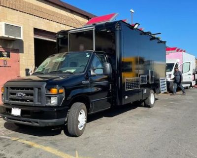 Brand New Unwrapped Food Truck - ford / E-350 / 2015