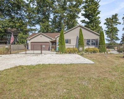 Birch Rd, Manistee, Home For Sale