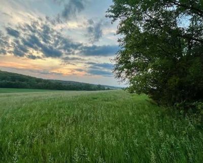 Unimproved Land For Sale in BALDWIN CITY, KS