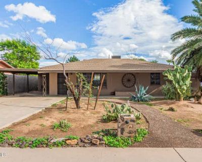2 Bedroom 1BA 888 ft Single Family Home For Sale in PHOENIX, AZ