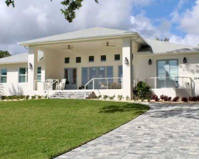 Fully Furnished 3 Bedroom, 3.5 Bath Home with Stunning Intracoastal Views. image_url. In unit laundry Patio / balcony Dishwasher Pet friendly Garage Playground Unit Amenities dishwasher furnished in unit laundry microwave oven patio / balcony range refrigerator Property Amenities pet friendly parking playground bbq/grill garage internet access. 3 Bedroom. 3.5 Bathroom. 0 ft . Furnished