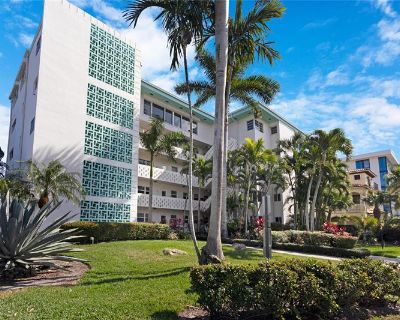 1 Bedroom 1BA 760 ft Condo For Sale in Fort Lauderdale, FL