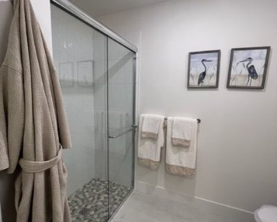 1 Bedroom 1BA 426 ft Pet-Friendly Condo For Rent in Port Coquitlam, British Columbia