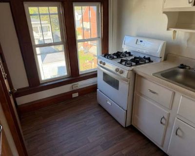 1 Bedroom 1BA 0 ft Apartment For Rent in Clarksburg, WV