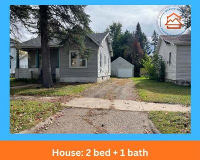 2 Bedroom 1BA 800 ft Pet-Friendly Apartment For Rent in Wausau, WI