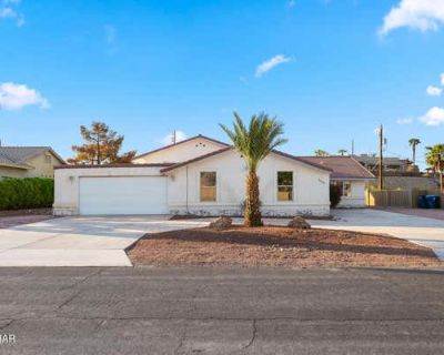 4 Bedroom 3BA 2962 ft Single Family Home For Sale in LAKE HAVASU CITY, AZ