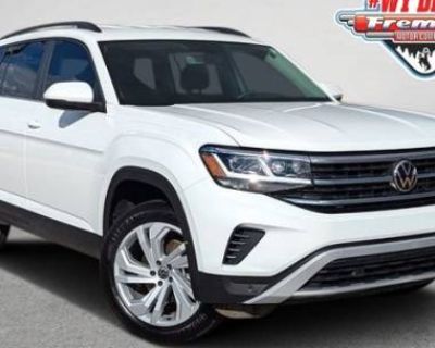 Used 2023 Volkswagen Atlas SE with Technology