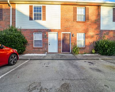 2 Bedroom 1BA 1100 ft Apartment For Rent in Clarksville, TN