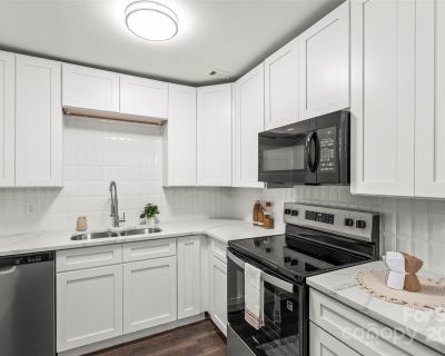 2 Bedroom 1BA 852 ft Condo For Sale in Winston Salem, NC