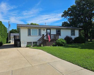 3 Bedroom 2BA 1856 ft Single Family House For Sale in Dodge Center, MN