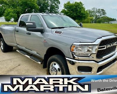 2024 RAM 3500 4X4 Tradesman 4DR Crew Cab 8 FT. LB DRW Pickup