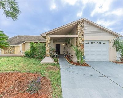 2 Bedroom 2BA 1239 ft Single Family House For Sale in Holiday, FL