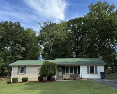 3 Bedroom 2BA 1490 ft Single Family House For Sale in Westmoreland, TN