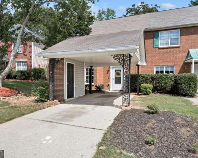 2 Bedroom 2BA Townhouse For Sale in Cumming, GA