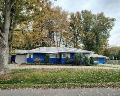 6 Bed 4 Bath Preforeclosure Property in Harrison Township, MI 48045 - Ponchartrain St