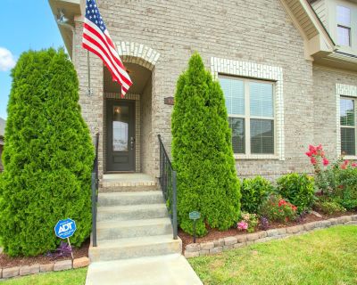 3 Bedroom 2BA 1779 ft Condo For Sale in Gallatin, TN