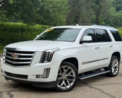 Used 2017 Cadillac Escalade Premium Luxury 4WD Automatic