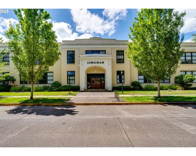 Year Built 2006 Bedroom 1BA 588 ft Condo For Sale in Eugene, OR