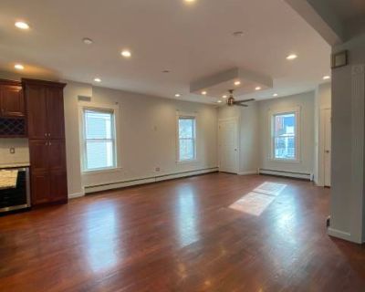 4 Bedroom 1BA 0 ft Pet-Friendly Apartment For Rent in Boston, MA