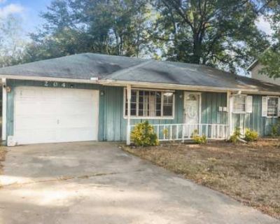 3 Bedroom 1BA 1212 ft Pet-Friendly Apartment For Rent in Stuttgart, AR