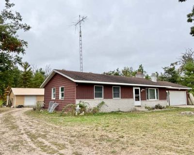 3 Bedroom 2BA 1144 ft Single Family Home For Sale in LEWISTON, MI