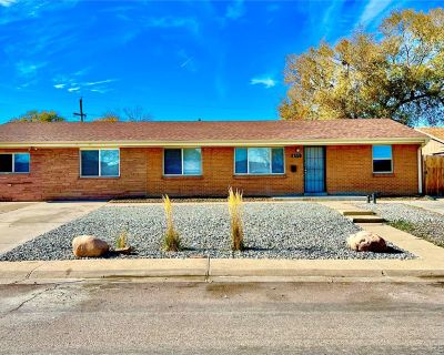 4 Bedroom 2BA 1542 ft House For Rent in Denver, CO