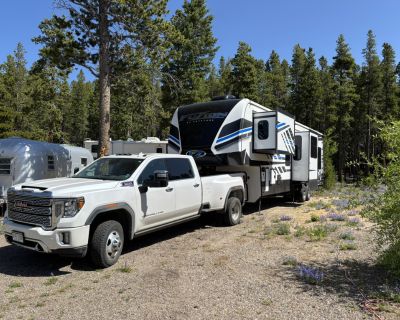 2022 Keystone Fuzion 379