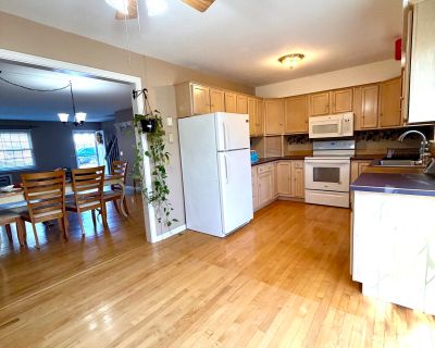 3 Bedroom 1BA 1507 ft Condo For Rent in Torrington, CT