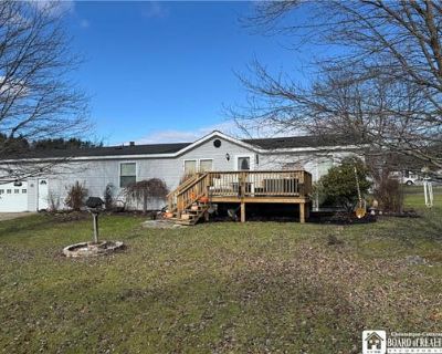 4 Bedroom 2BA 924 ft Manufactured Home For Sale in ASHVILLE, NY