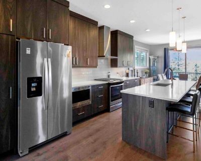 4-Bed 2.5-Bath Home 1-Dog OK