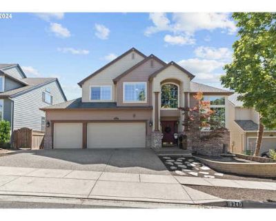 4 Bedroom 3BA 2532 ft Single Family Home For Sale in BEAVERTON, OR