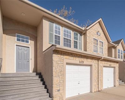 3 Bedroom 2BA 1295 ft Townhouse For Sale in Olathe, KS