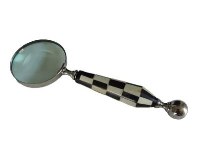 Large Black & White Faux-Bone Handle Magnifying Glass Book Reader Size: 12"L x 4"D. Dimensions 4 W 12 D 4 H Styles Mid-Century Modern Period 2010s Country of Origin India Item Type Vintage, Antique or Pre-owned Shop Sustainably with Chairish Materials Brass Condition Original Condition Unaltered, Needs Restoration Color Black Condition Notes good FREE SHIPPING: Only for the continental USA All ...