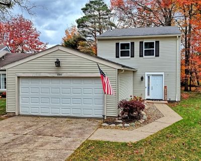 3 Bedroom 1BA 1408 ft Condo For Sale in Olmsted Falls, OH