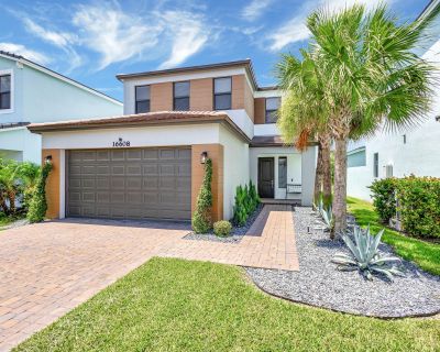 4 Bedroom 3BA 2512 ft House For Rent in Westlake, FL
