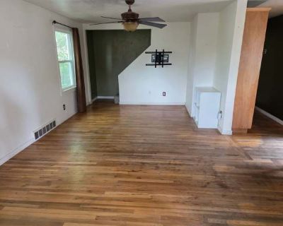 4 Bedroom 2BA 1992 ft Apartment For Rent in South Ogden, UT