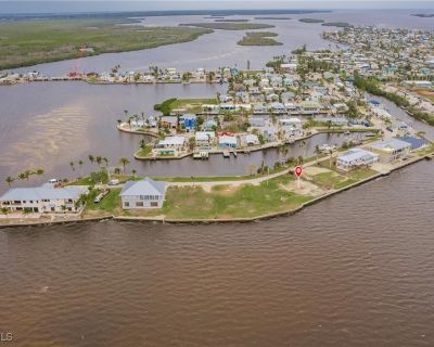 Lots and Land For Sale in Matlacha, FL
